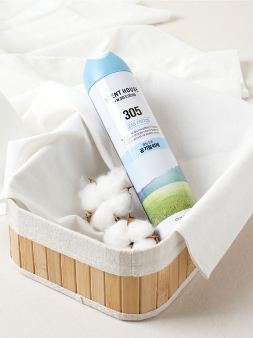 น้ำหอมปรับอากาศแบบสเปรย์สำหรับห้อง (Room Spray) ขนาด 320 มล. มีกลิ่นคอตตอน (Cotton Scent)