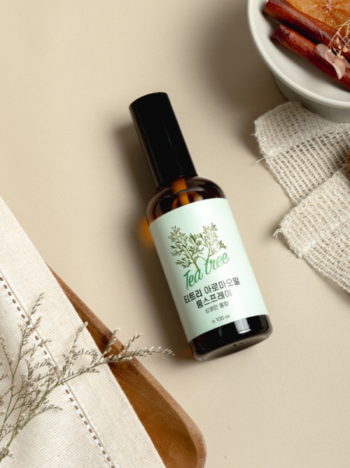 สเปรย์น้ำมันหอมระเหยจากแบรนด์ (Alle) ขนาด 100 มล. ที่มีกลิ่นทีทรี (Tea Tree)