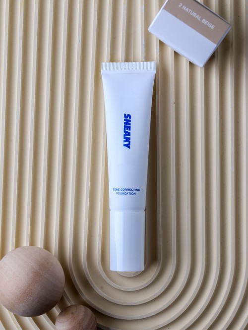 รองพื้น Sneaky Tone Correction Foundation No.2 โทนเนเชอรัลเบจ SPF35 PA++ (30ml)