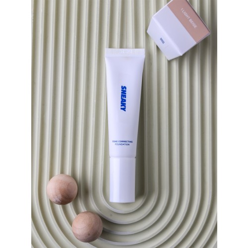 Sneaky ฟาวน์เดชั่น #1 ไลท์เบจ SPF35 (30 มล.)