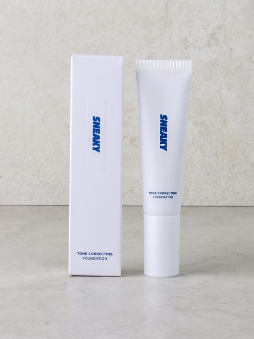 Sneaky ฟาวน์เดชั่น #1 ไลท์เบจ SPF35 (30 มล.)