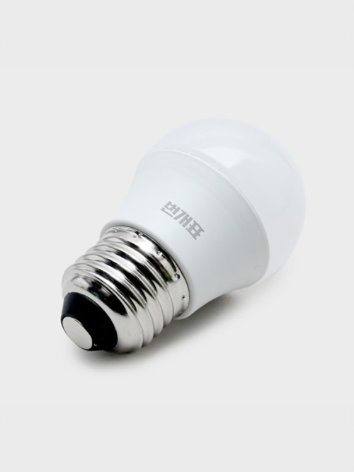 หลอดไฟ LED KUMHO 4 วัตต์ แสงสีขาวธรรมชาติ
