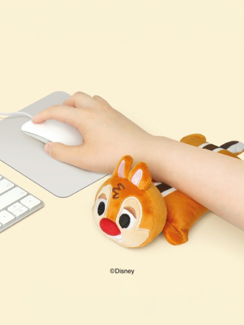 ที่รองรองข้อมือสำหรับใช้กับเมาส์ ลาย Chip and Dale จาก Disney