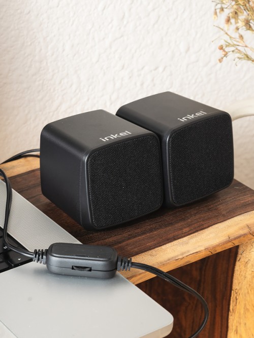 ลำโพง 2 ช่องสัญญาณแบบมีสาย Inkel Wired Fabric Speaker เป็นลำโพงขนาดเล็กแต่ทรงพลังด้วยเอาต์พุต 5W+5W