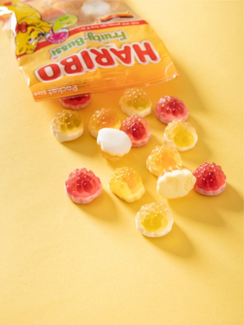 เจลลี่ Haribo Fruity Bussi มี 3 รสชาติให้เลือก คือ มะม่วง ราสเบอร์รี่ และ apricot 100กรัม