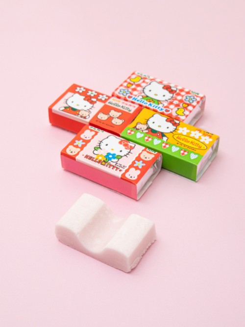 หมากฝรั่ง Hello Kitty สีสันสดใสน่ารัก 27.5 กรัม