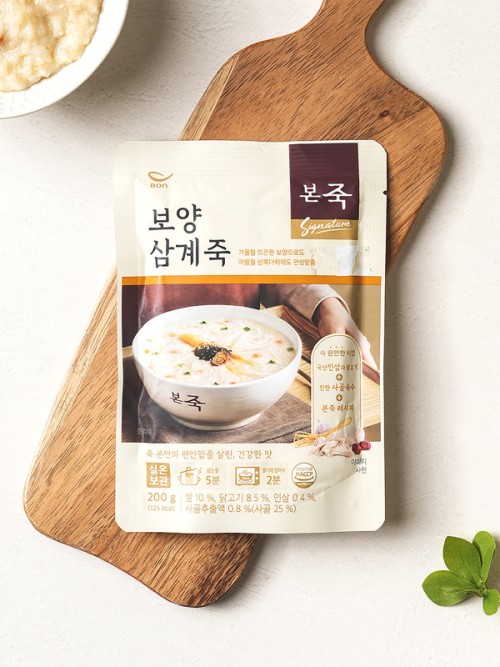 โจ๊ก กลิ่นหอมของโสมและอกไก่และ น้ำซุปที่ทำจากกระดูกวัวที่เข้มข้นทำให้มีรสชาติที่เข้มข้น 200 กรัม