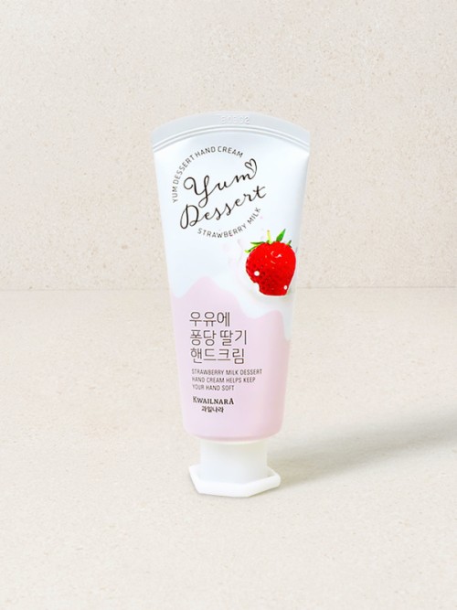 ครีมทามือ Fruit Country กลิ่น นมสตรอว์เบอร์รี 60 กรัม