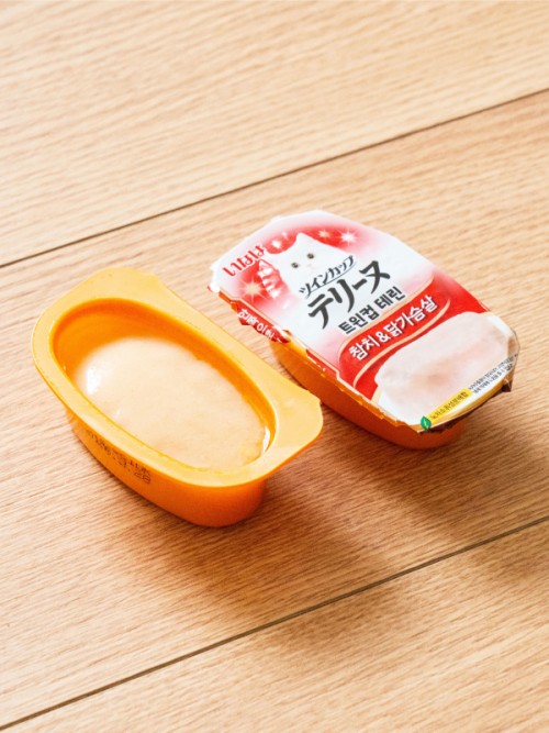 อาหารแมว Inaba Twin Cup รสปลาทูน่า และอกไก่ 35 กรัม 2ชิ้น