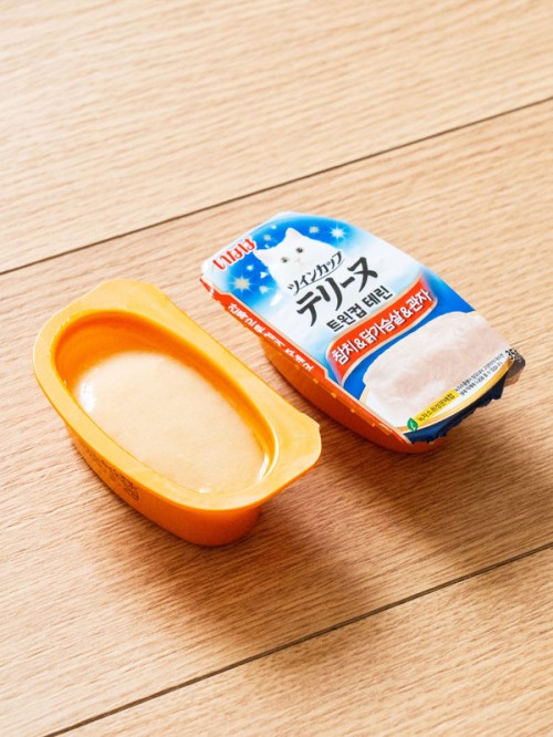 อาหารแมว Inaba Twin Cup รสปลาทูน่า อกไก่ และหอยเชลล์ 35 กรัม 2ชิ้น