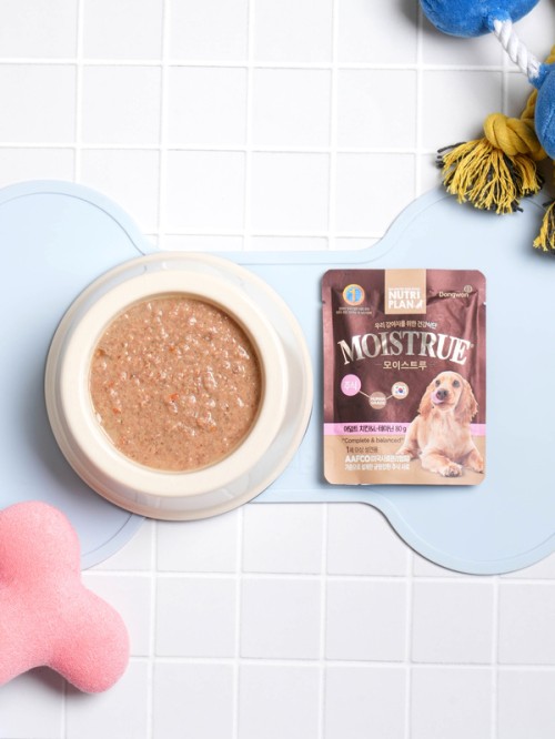 อาหารสุนัขแบบเปียก Dongwon Moisture มีส่วนผสมของไก่โตเต็มวัยและ L-theanine (80กรัม)
