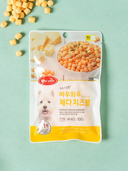 ขนมทานเล่น ชีสบอล Bow Wow Cheddar 100 กรัม ของสัตว์เลี้ยง