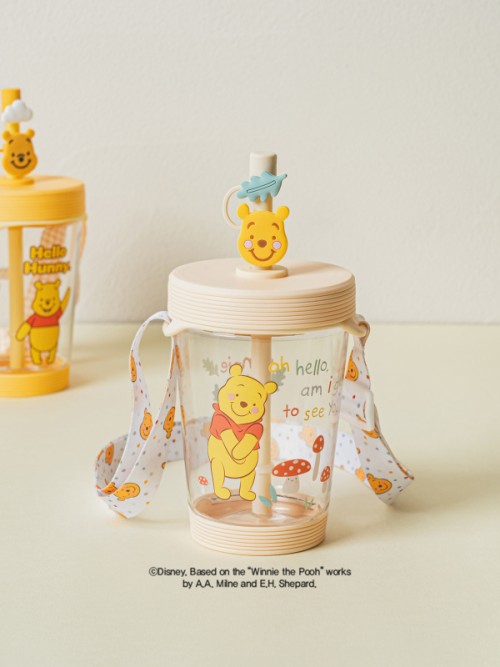 Disney Winnie the Pooh แก้วพร้อมสายตกแต่ง (ขนาดประมาณ 500 มล.)