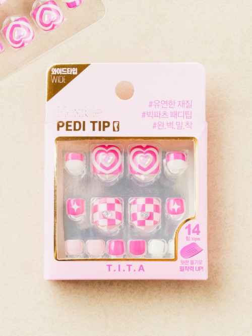 ชุดเล็บปลอม แบรนด์ Tita (14 ชิ้น) (Kitsch)